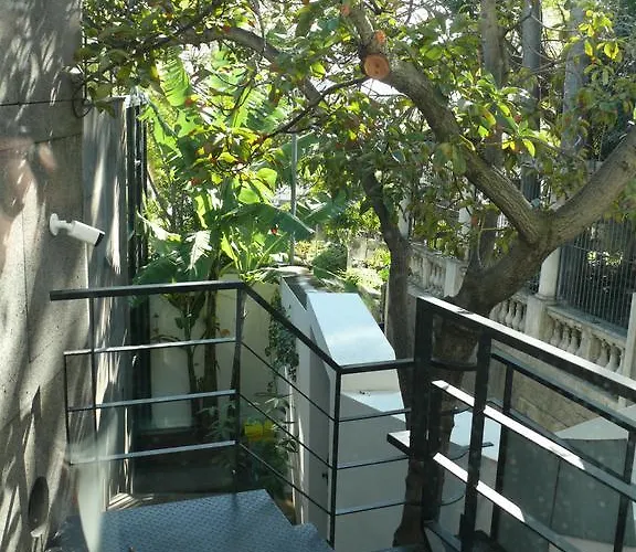 The Loft Junction 公寓 *