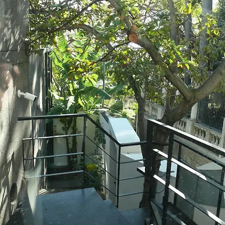 The Loft Junction Apartman *